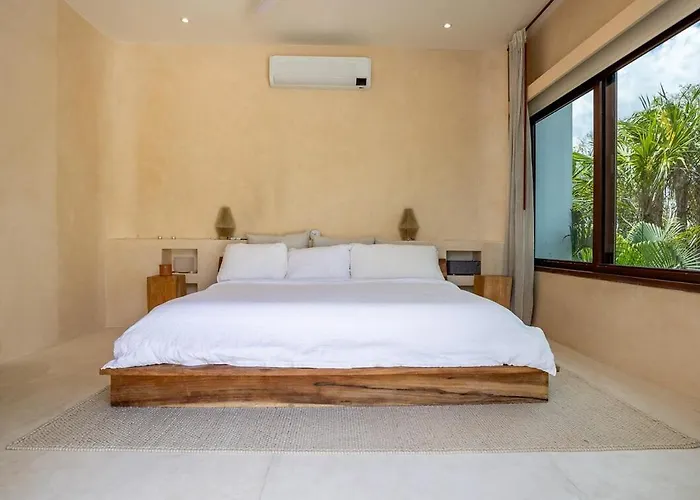 Soulful 3 Bedroom Steps From The Akumal