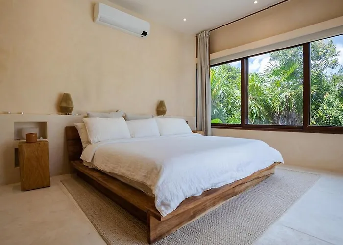 Soulful 3 Bedroom Steps From The * Akumal