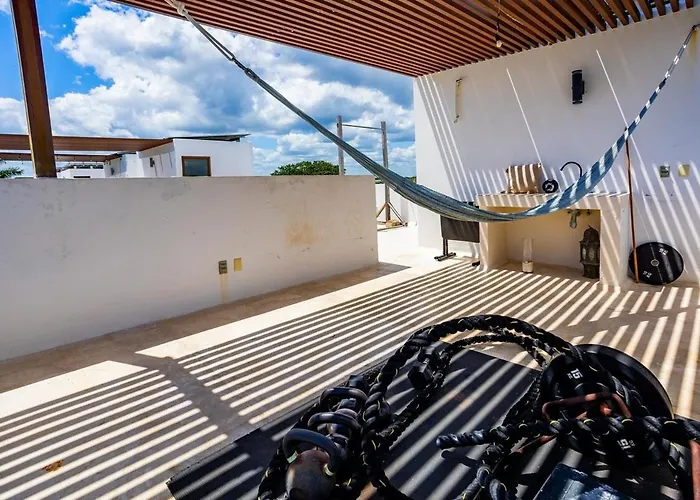 Soulful 3 Bedroom Steps From The Apartment