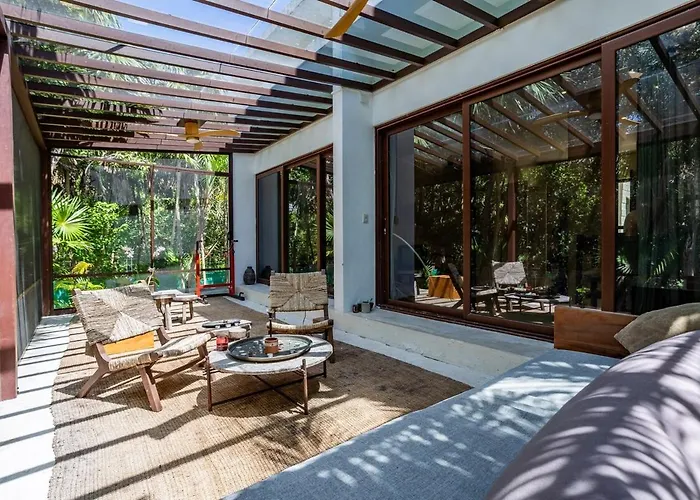 Soulful 3 Bedroom Steps From The Akumal