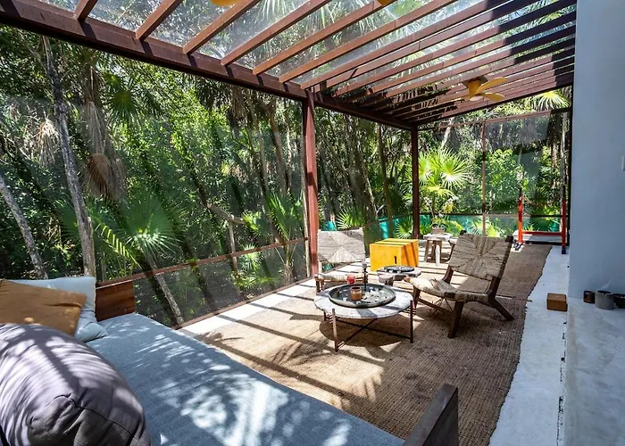 Soulful 3 Bedroom Steps From The *